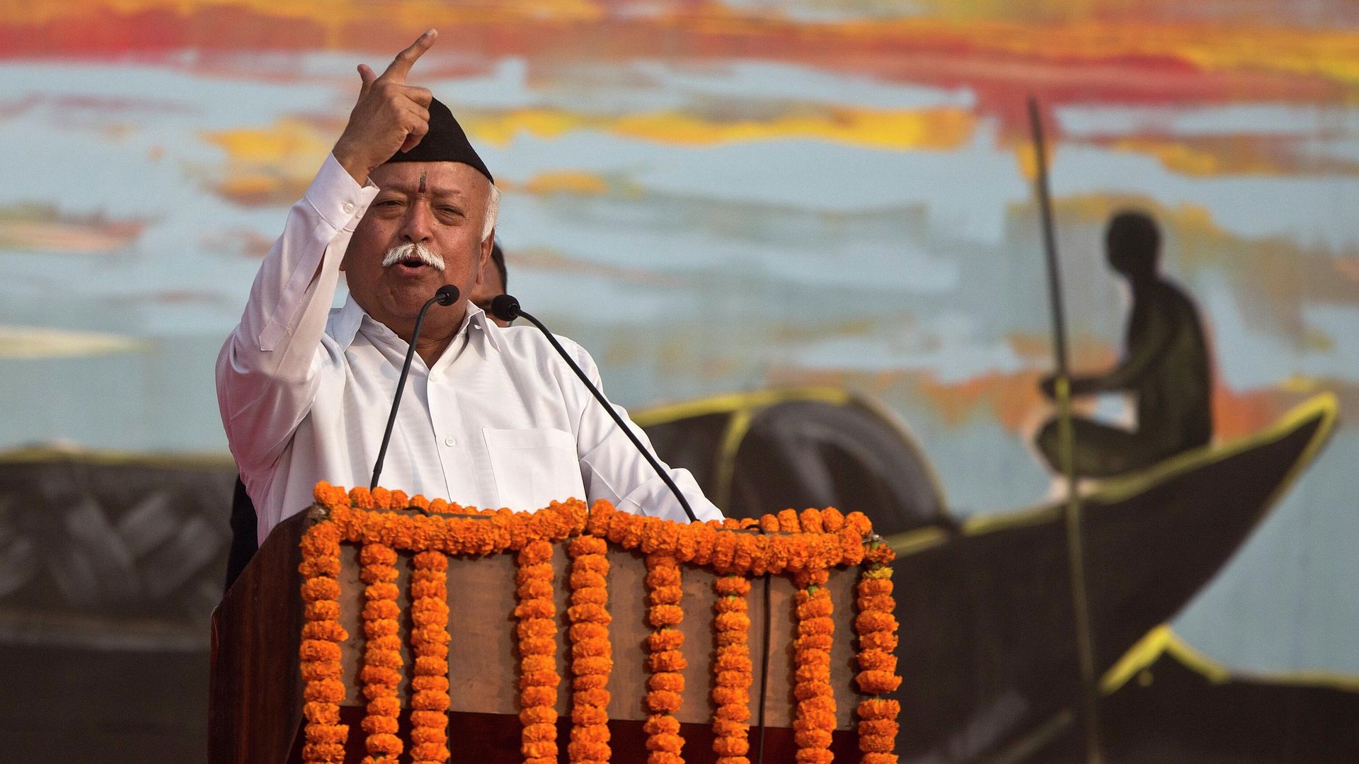 Hindu nationalist Rashtriya Swayamsevak Sangh (RSS), or the National Volunteers Force chief Mohan Bhagwat addresses a mega public rally in Gauhati, India, Sunday, Jan. 21, 2018 Hindu nationalist Rashtriya Swayamsevak Sangh (RSS), or the National Volunteers Force chief Mohan Bhagwat addresses a mega public rally in Gauhati, India, Sunday, Jan. 21, 2018 - Sputnik International, 1920, 22.09.2022