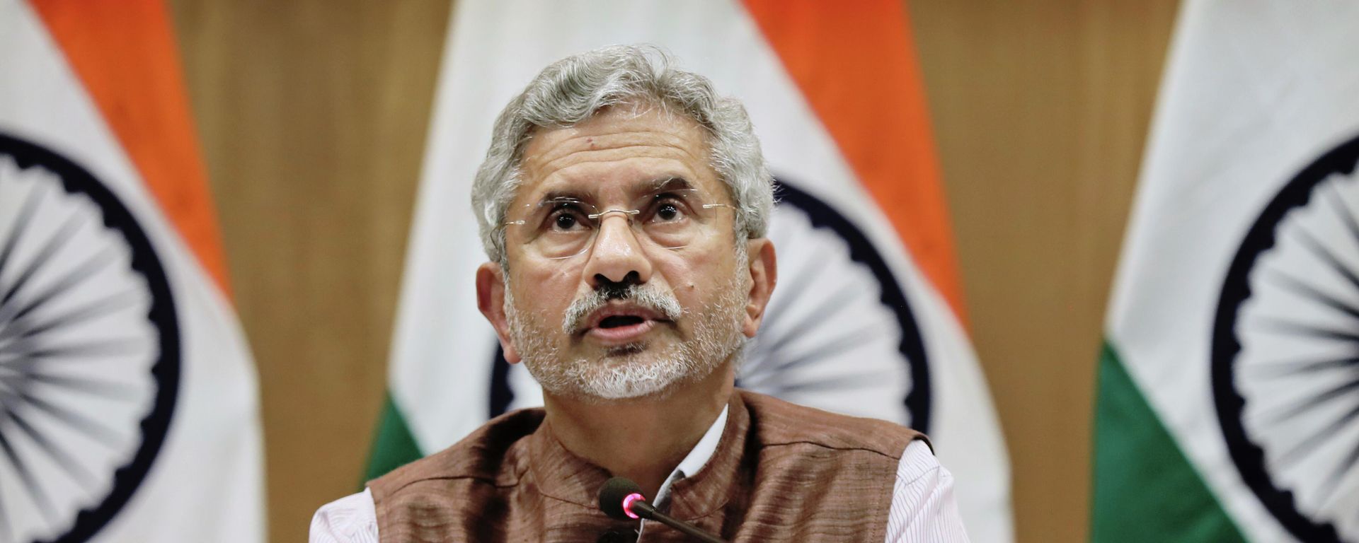 Indian Foreign Minister Subrahmanyam Jaishankar addresses a press conference on the performance of the ministry of external affairs in first 100 days of Prime Minister Narendra Modi's new term in office in New Delhi, India, Tuesday, Sept. 17, 2019. Indian Foreign Minister Subrahmanyam Jaishankar addresses a press conference on the performance of the ministry of external affairs in first 100 days of Prime Minister Narendra Modi's new term in office in New Delhi, India, Tuesday, Sept. 17, 2019. - Sputnik International, 1920, 10.10.2022