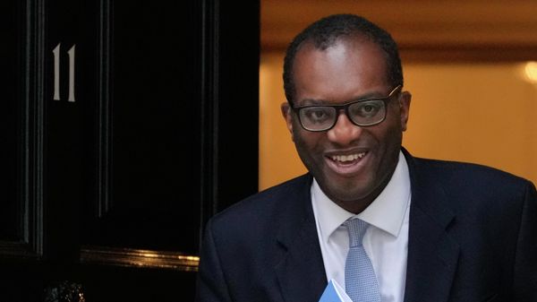 Britain's Chancellor Kwasi Kwarteng leaves 11 Downing Street - Sputnik International