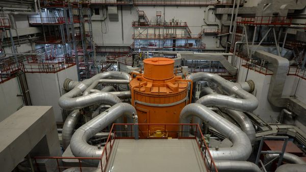 The central hall of the fourth generating unit with a BN-00 nuclear reactor at the Beloyarskaya Nuclear Power Plant in Zarechny, Sverdlovsk Region - Sputnik International