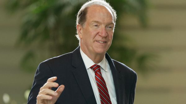 World Bank Group President David Malpass arrives for a meeting with Japan's Prime Minister Fumio Kishida (not pictured) at Kishida's official residence in Tokyo on September 13, 2022. - Sputnik International