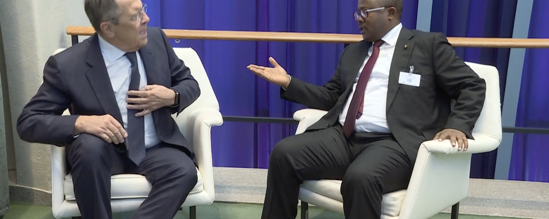 Russian FM Sergey Lavrov talks with Umaro Mokhtar Sissoco Embaló, the President of Guinea-Bissau on the sidelines of the UN General Assembly - Sputnik International, 1920, 25.09.2022