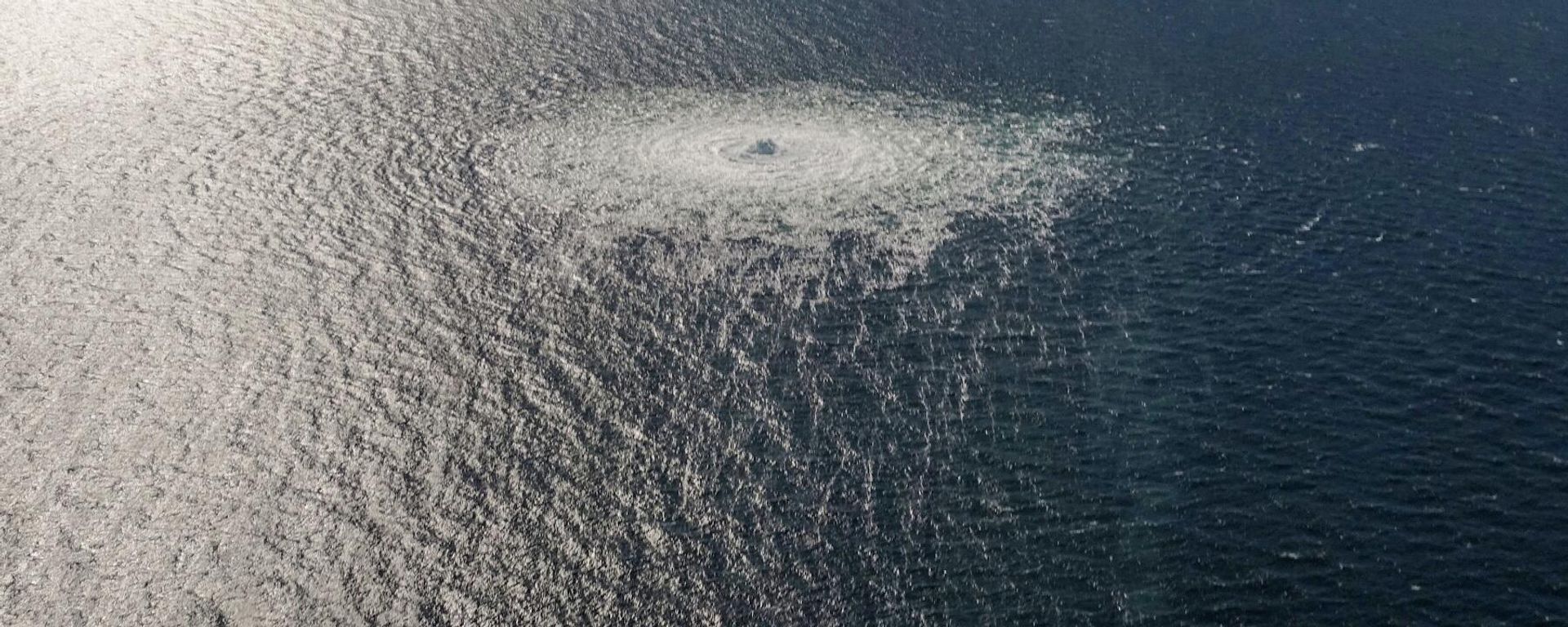 Gas leak at Nord Stream 2 as seen from the Danish F-16 interceptor on Bornholm, Denmark September 27, 2022 - Sputnik International, 1920, 10.03.2023