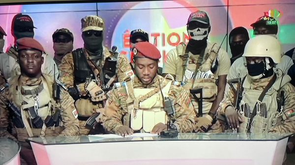 Burkina Faso Armed Forces Capt. Ibrahim Traore and other officers read a statement on Burkinabe television on September 30, 2022, announcing the overthrow of Paul-Henri Damiba, who himself took power using the military in January 2022. - Sputnik International