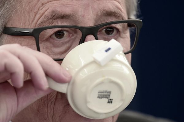 European Commission's President Jean-Claude Juncker takes a drink as he attends a debate about the 13 November terrorist attacks in Paris and subsequent police and military operations at the European Parliament in Strasbourg on 25 November 2015. - Sputnik International