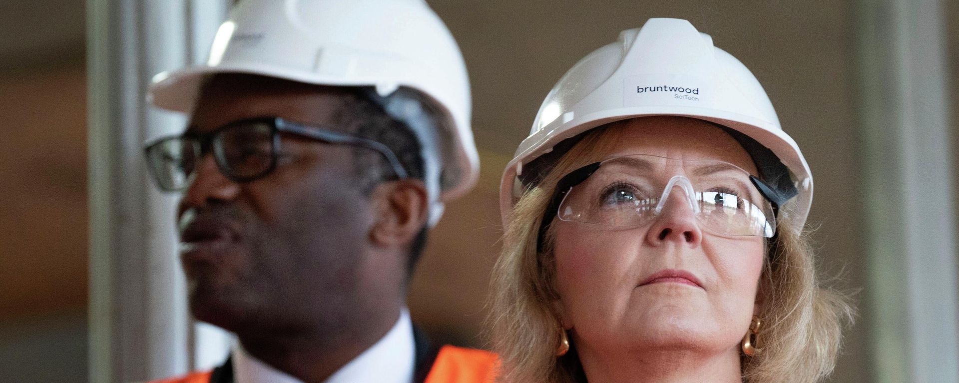 Britain's Prime Minister Liz Truss, foreground, and Chancellor of the Exchequer Kwasi Kwarteng Britain's Prime Minister Liz Truss, foreground, and Chancellor of the Exchequer Kwasi Kwarteng - Sputnik International, 1920, 04.10.2022