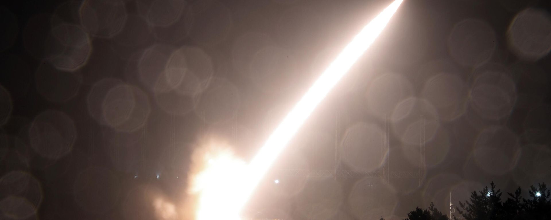 Army Tactical Missile System or ATACMS missile is fired during a joint military drill between U.S. and South Korea Army Tactical Missile System or ATACMS missile is fired during a joint military drill between U.S. and South Korea - Sputnik International, 1920, 12.12.2023