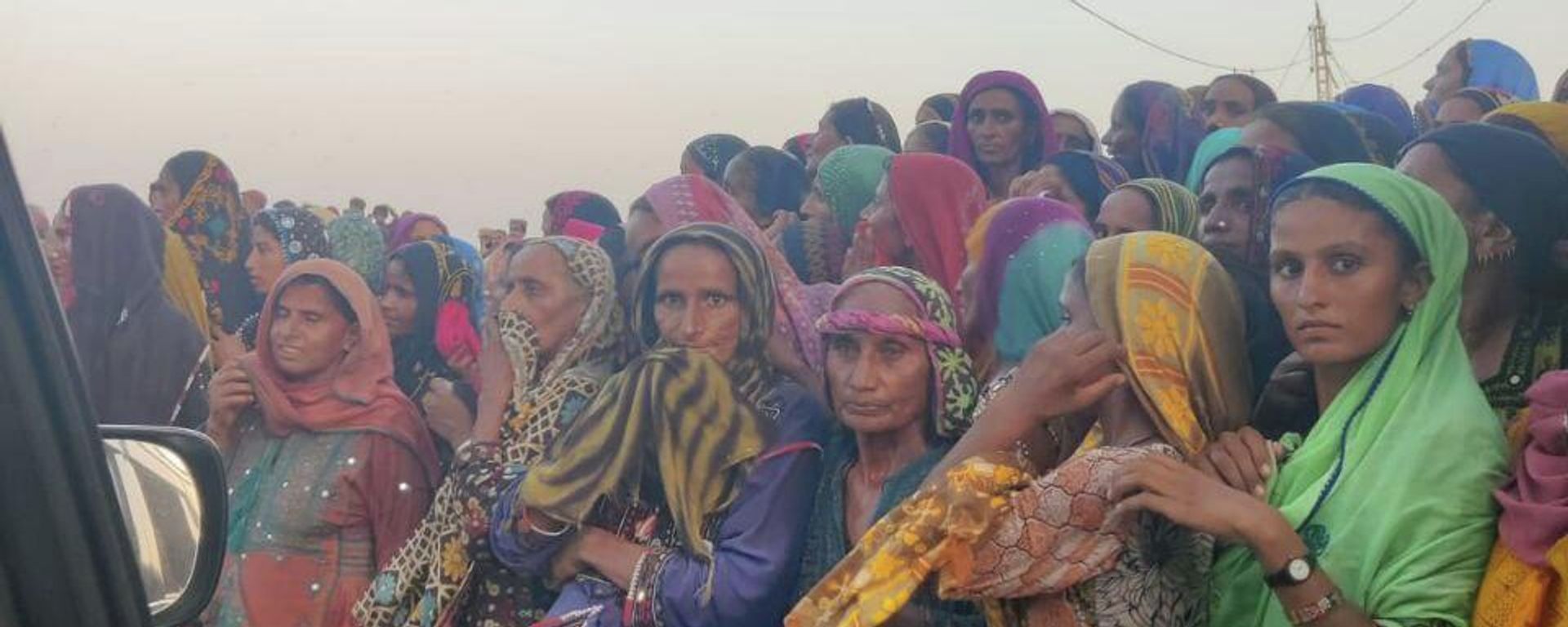 Women flood victims in Jacobabad district, Sindh, Pakistan - Sputnik International, 1920, 10.10.2022