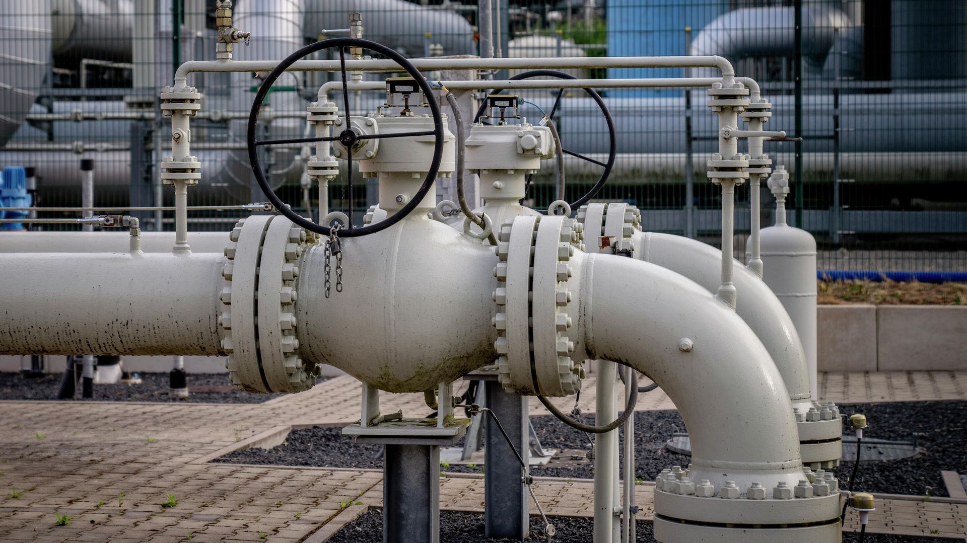 Pipes of the gas storage plant Reckrod are pictured near Eiterfeld, central Germany, Thursday, July 14, 2022, after the Nord Stream 1 pipeline was shut down due to maintenance. (AP Photo/Michael Probst) - Sputnik International, 1920, 26.09.2025