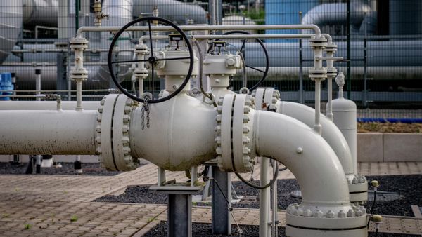 Pipes of the gas storage plant Reckrod are pictured near Eiterfeld, central Germany, Thursday, July 14, 2022, after the Nord Stream 1 pipeline was shut down due to maintenance. (AP Photo/Michael Probst) - Sputnik International