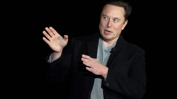 In this file photo taken on February 10, 2022 , Elon Musk speaks during a press conference at SpaceX's Starbase facility near Boca Chica Village in South Texas. - Sputnik International