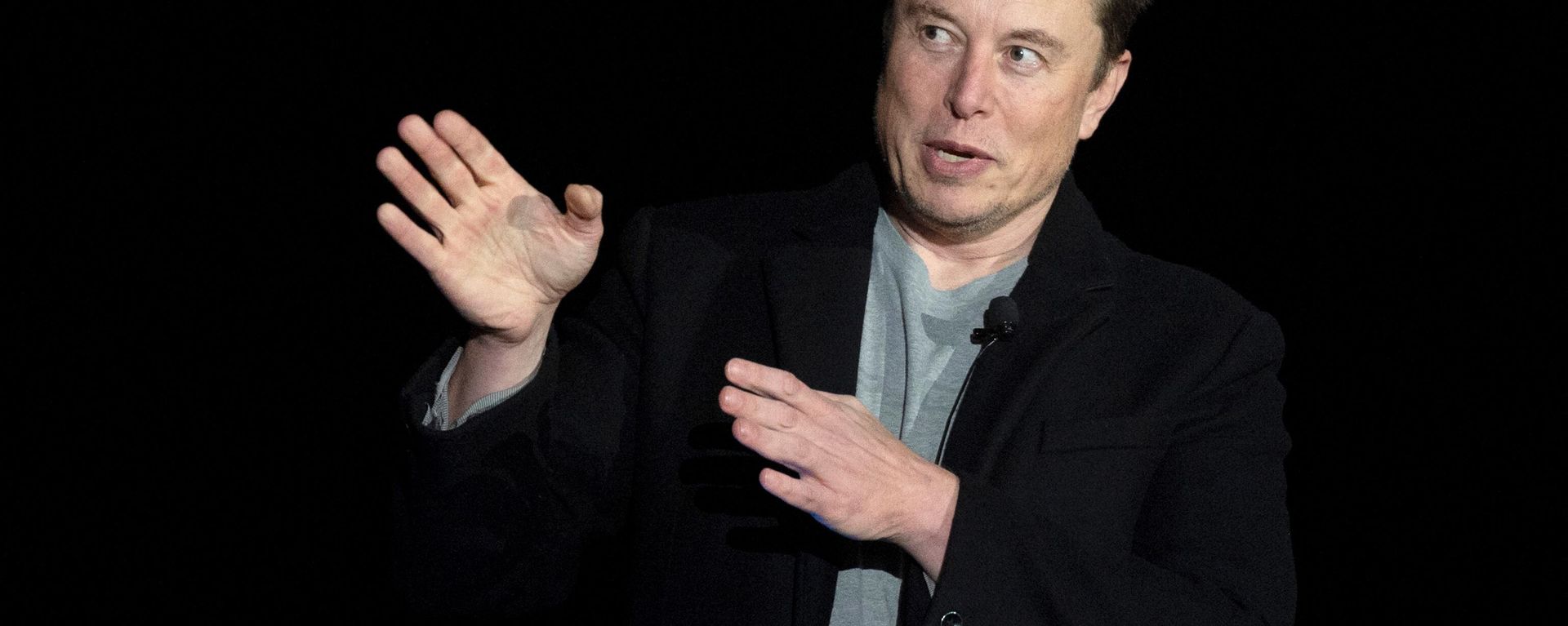 In this file photo taken on February 10, 2022 , Elon Musk speaks during a press conference at SpaceX's Starbase facility near Boca Chica Village in South Texas. In this file photo taken on February 10, 2022 , Elon Musk speaks during a press conference at SpaceX's Starbase facility near Boca Chica Village in South Texas. - Sputnik International, 1920, 05.11.2022