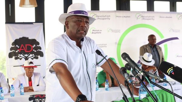 Lesotho’s businessman-turned-politician Sam Matekane speaks during a news conference in Maseru, Lesotho, Tuesday, Oct. 11, 2022. - Sputnik International