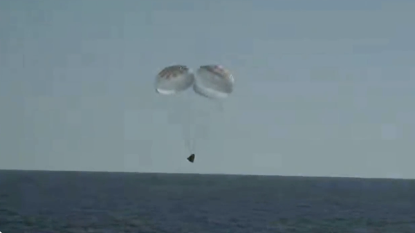 SpaceX Dragon Lands in Ocean With Crew From ISS - Sputnik International