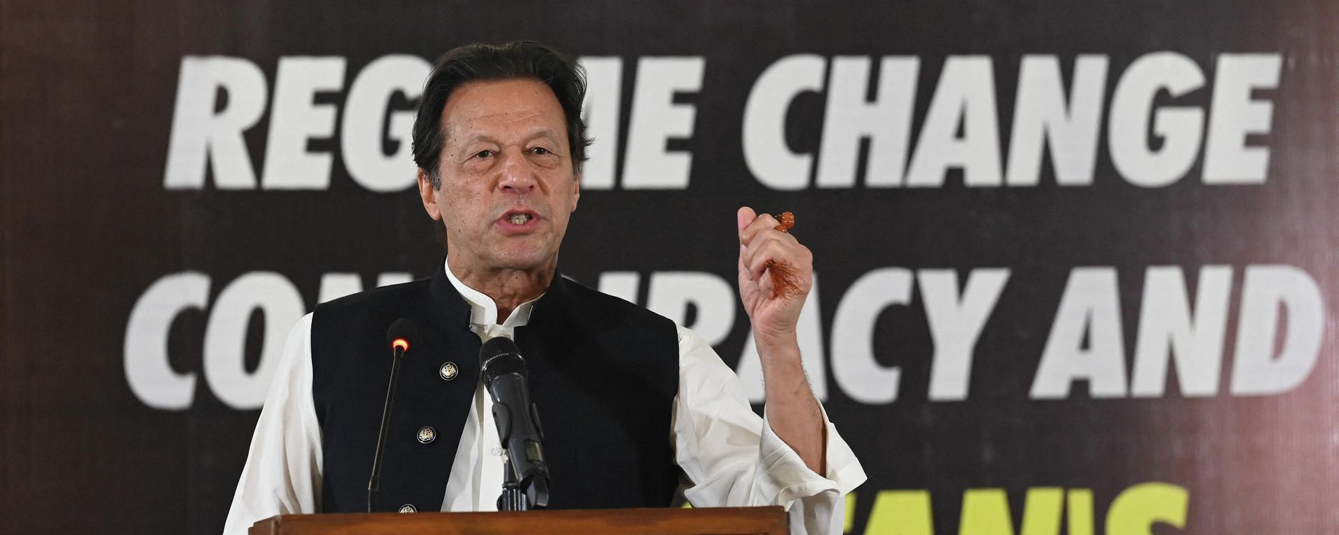 Ousted Pakistan's prime minister Imran Khan addresses an event on Regime Change Conspiracy and Pakistan’s Destabilisation in Islamabad on June 22, 2022. Ousted Pakistan's prime minister Imran Khan addresses an event on Regime Change Conspiracy and Pakistan’s Destabilisation in Islamabad on June 22, 2022. - Sputnik International, 1920, 15.10.2022