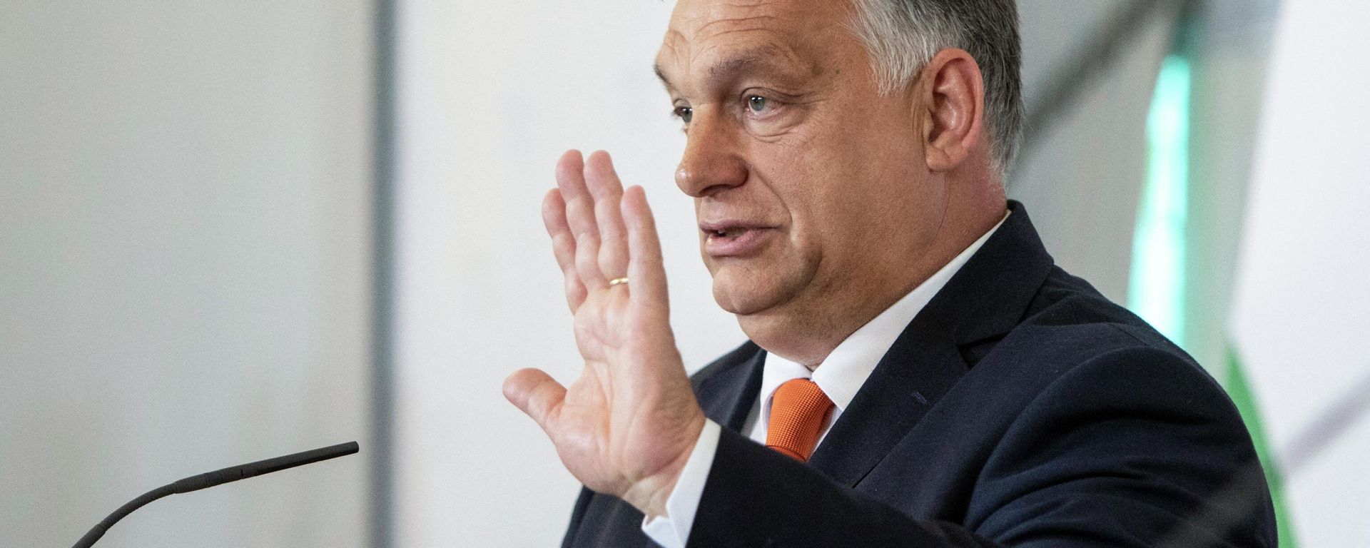 Hungarian Prime Minister Victor Orban attends a joint press conference with the Austrian Chancellor at the Federal Chancellery during Orban's official visit to Austria in Vienna, Austria, July 28, 2022. (Photo by Alex HALADA / AFP) - Sputnik International, 1920, 15.10.2022