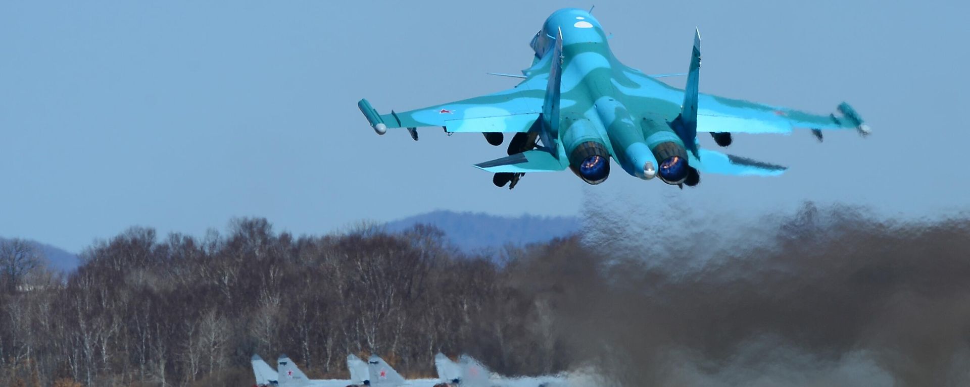 Russian Air Force Sukhoi Su-34 fighter jet taking off from an airfield. File photo.  - Sputnik International, 1920, 18.07.2023