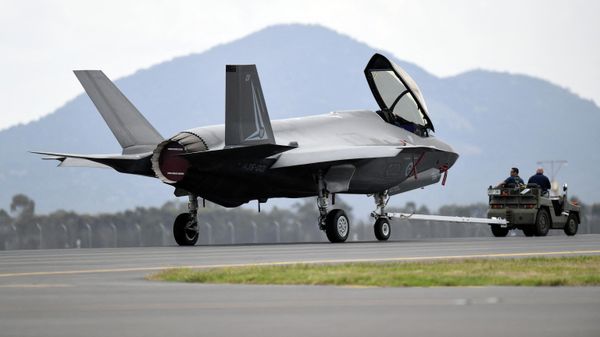 A Royal Australian Air Force F-35A Lightning II multirole fighter. - Sputnik International