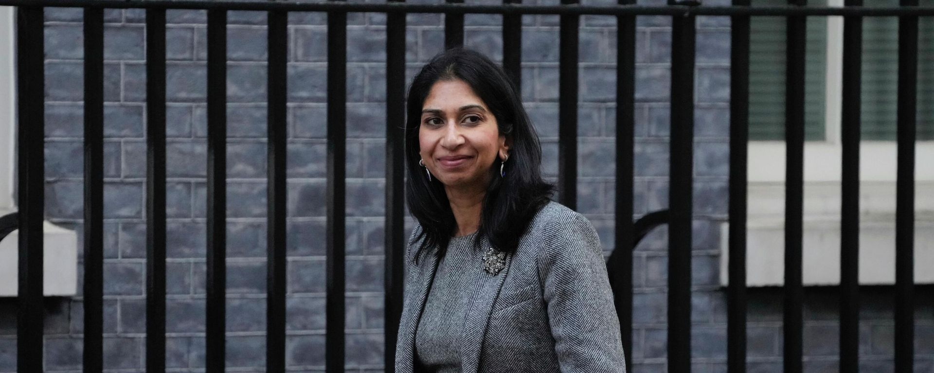 Former British home secretary Suella Braverman arrives at 10 Downing Street for a cabinet meeting Former British home secretary Suella Braverman arrives at 10 Downing Street for a cabinet meeting - Sputnik International, 1920, 20.10.2022