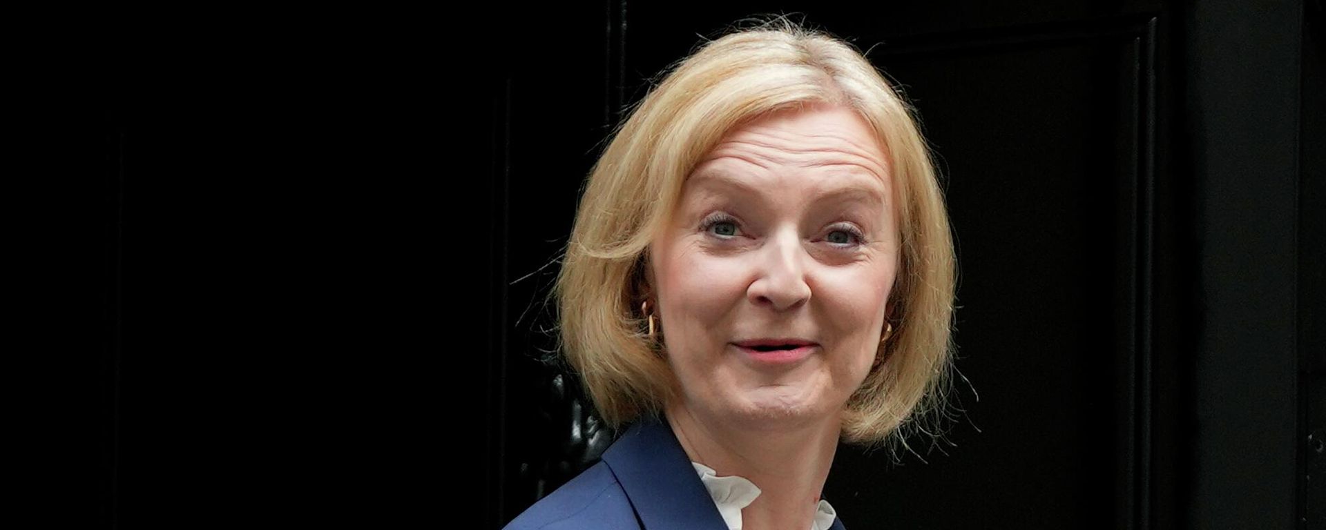 British Prime Minister Liz Truss leaves 10 Downing Street British Prime Minister Liz Truss leaves 10 Downing Street - Sputnik International, 1920, 27.10.2022