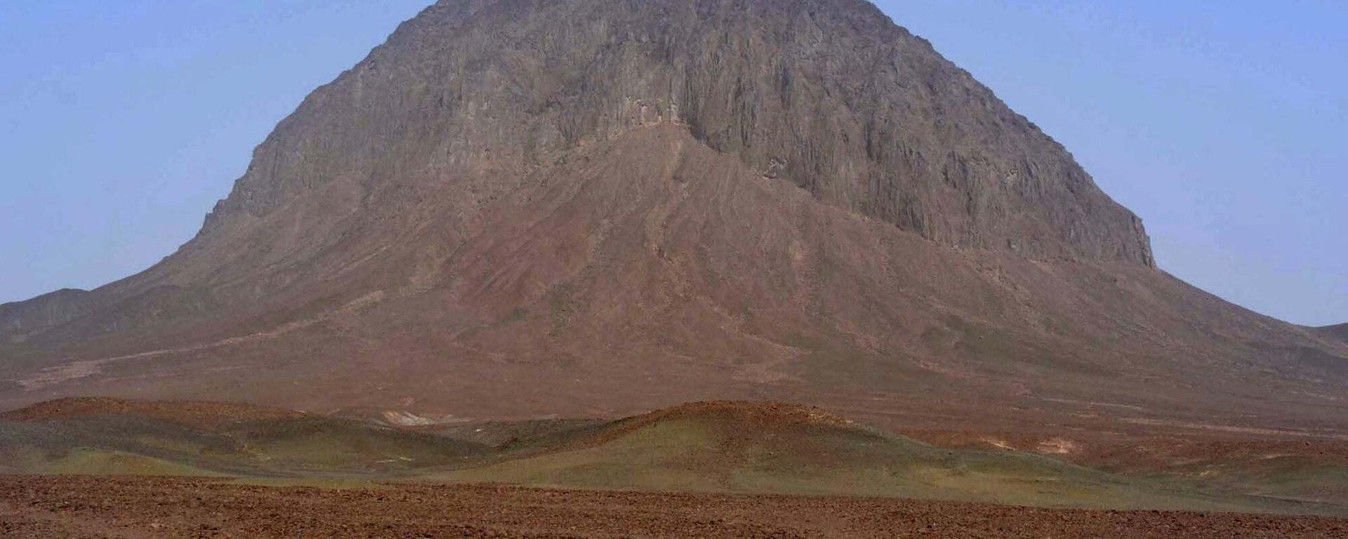 In this March 18, 2017, photo shows a hill near the gold and copper mine site, in Reko Diq district in southwestern Pakistan's Baluchistan province. - Sputnik International, 1920, 21.10.2022
