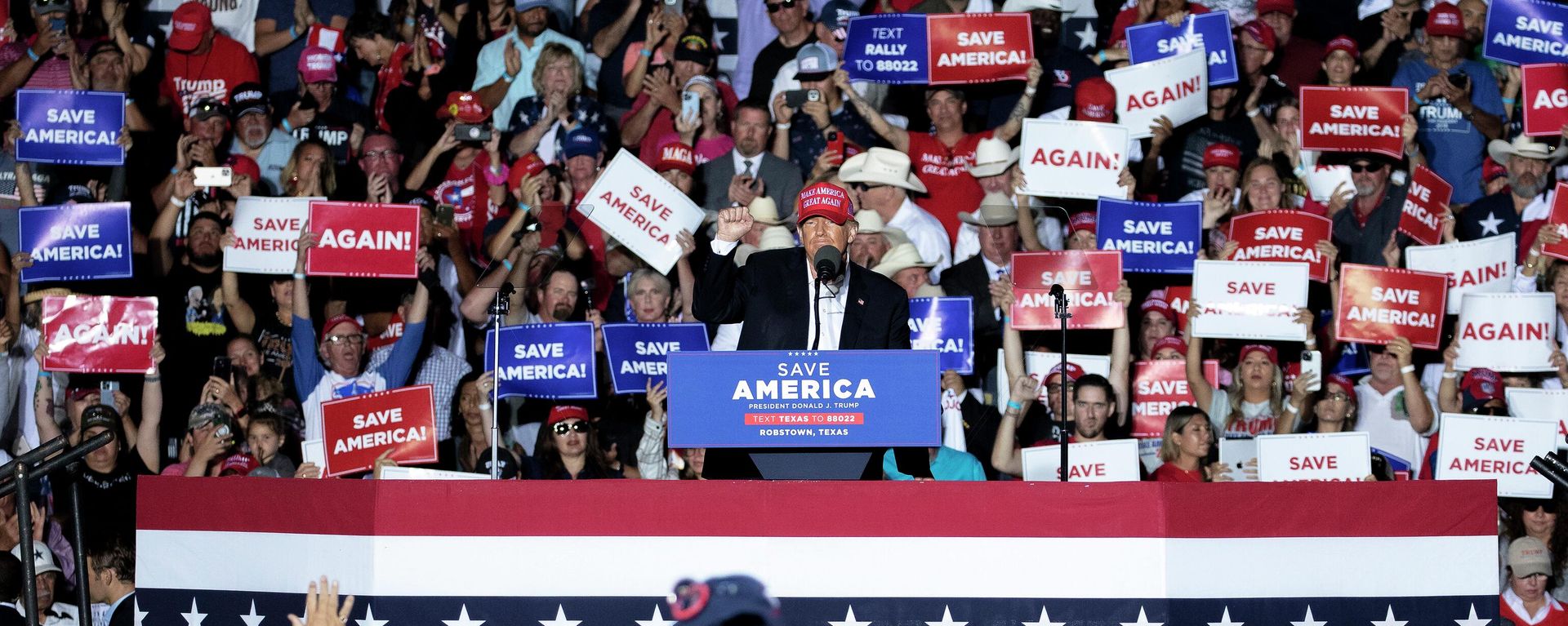 Former President Donald Trump speaks at a rally, Saturday, Oct. 22, 2022, in Robstown, Texas. Former President Donald Trump speaks at a rally, Saturday, Oct. 22, 2022, in Robstown, Texas. - Sputnik International, 1920, 23.10.2022