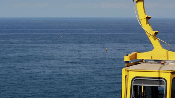 A picture shows a cable car an a view of maritime border markers in Mediterranean waters off Israel's Rosh Hanikra, known in Lebanon as Ras al-Naqura, at the border between the two countries, on October 7, 2022 - Sputnik International
