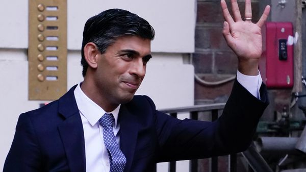 Britain's Prime Minister Rishi Sunak leaves the Conservative Campaign Headquarters in London, Monday, Oct. 24, 2022. - Sputnik International