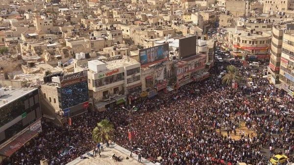 A large funeral procession in Nablus, West Bank, on October 25, 2022, for five Palestinians killed in an IDF raid on a Palestinian militia group headquarters. - Sputnik International