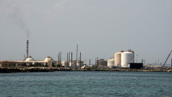 An external view of the ISAB refinery in Priolo-Gargallo near Syracuse, Sicily, Tuesday, May 31, 2022. - Sputnik International