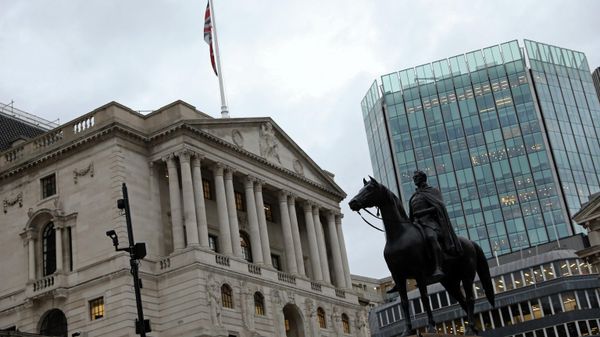 The Bank of England, Britain's central bank, is pictured in the City of London on November 2, 2022. - Sputnik International