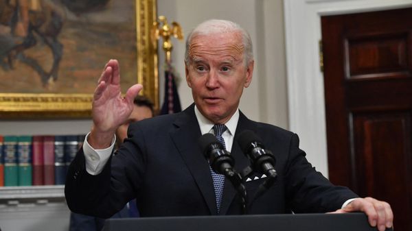 US President Joe Biden speaks about the administration's deficit reduction in the Roosevelt Room of the White House in Washington, DC, on October 21, 2022 - Sputnik International