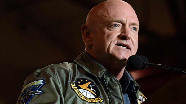 In this file photo taken on November 02, 2022 US Senator Mark Kelly speaks during a campaign event with former US President Barack Obama and Democratic Gubernatorial candidate for Arizona Katie Hobbs in Phoenix, Arizona. - Sputnik International