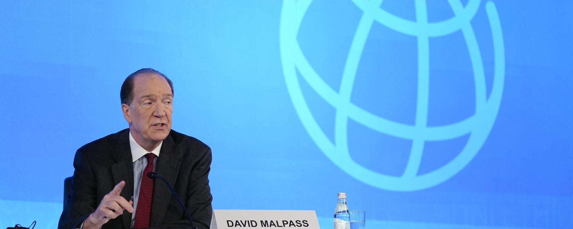 World Bank Group President David Malpass speaks at a news conference during the 2022 annual meeting of the International Monetary Fund and the World Bank Group, Thursday, Oct. 13, 2022, in Washington. World Bank Group President David Malpass speaks at a news conference during the 2022 annual meeting of the International Monetary Fund and the World Bank Group, Thursday, Oct. 13, 2022, in Washington. - Sputnik International, 1920, 15.02.2023