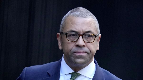Britain's Foreign Secretary James Cleverly arrives for a cabinet meeting at Downing Street in London, Tuesday, Oct. 25, 2022. Former Treasury chief Rishi Sunak is set to become Britain's first prime minister of color after being chosen Monday to lead a governing Conservative Party desperate for a safe pair of hands to guide the country through economic and political turbulence. - Sputnik International