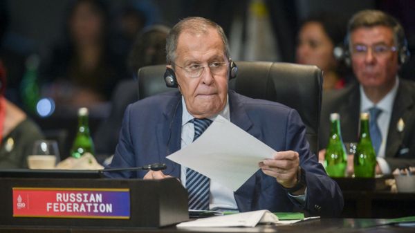 Russia's Foreign Minister Sergey Lavrov attends a working session on energy and food security during the G20 Summit in Nusa Dua on the Indonesian resort island of Bali on November 15, 2022 - Sputnik International