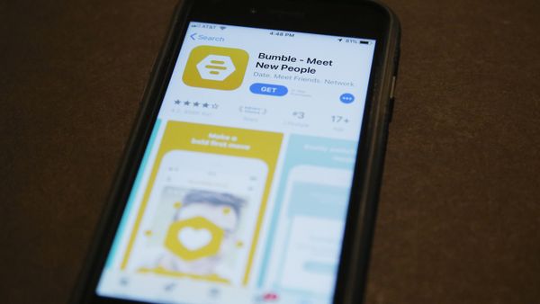 A phone with an App Store selection of the dating app Bumble is pictured Thursday, Aug. 29, 2019, in Oklahoma City. - Sputnik International