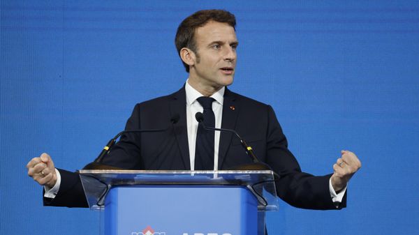 France's President Emmanuel Macron addresses the APEC CEO Summit during the Asia-Pacific Economic Cooperation (APEC) Summit in Bangkok on November 18, 2022. - Sputnik International