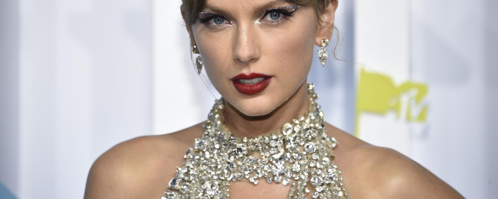 Taylor Swift arrives at the MTV Video Music Awards at the Prudential Center on Sunday, Aug. 28, 2022, in Newark, N.J. Taylor Swift arrives at the MTV Video Music Awards at the Prudential Center on Sunday, Aug. 28, 2022, in Newark, N.J. - Sputnik International, 1920, 29.12.2022