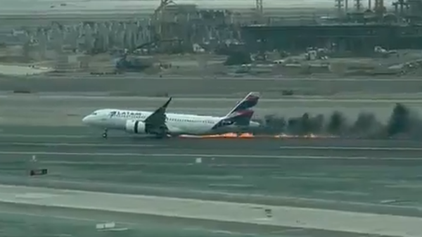 Image captures the moment that a firetruck collided with a LATAM flight 2213 as the plane was getting ready to depart Lima, Peru en route to the Peruvian city Juliaca on November 18, 2022. - Sputnik International
