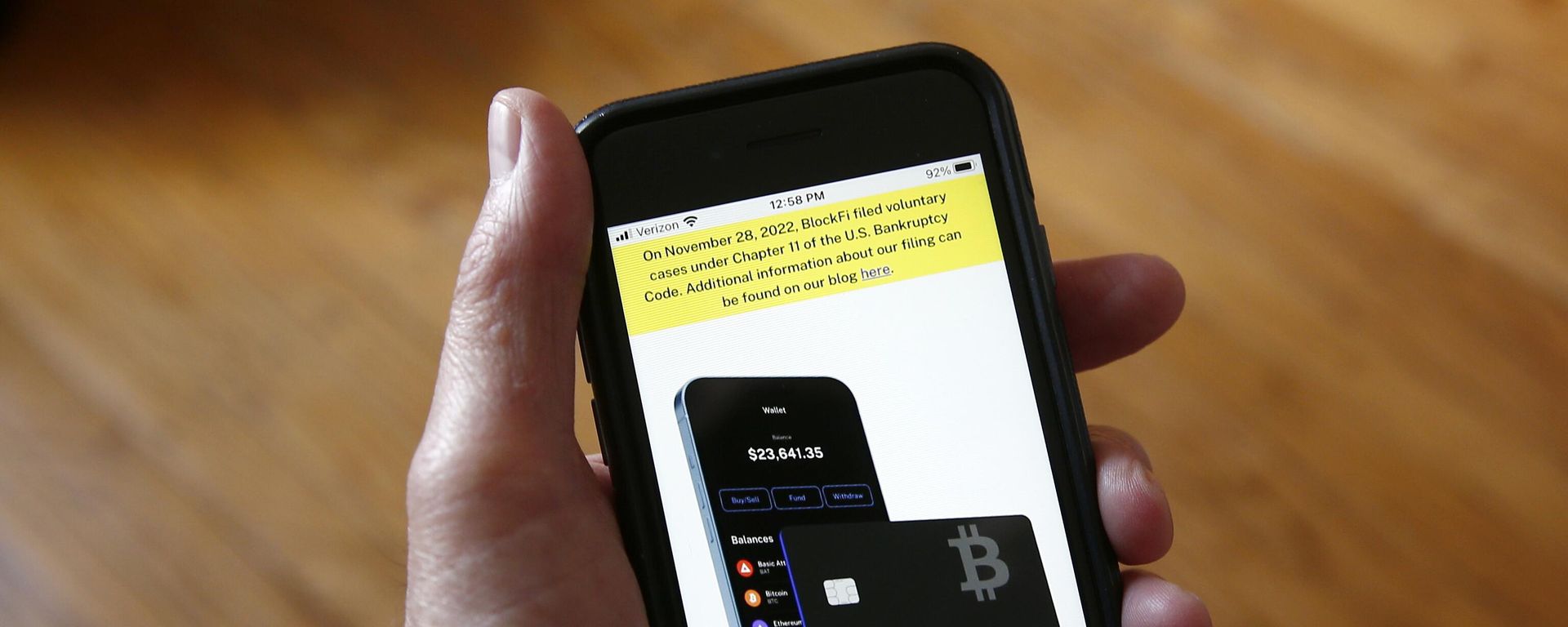 Text, in yellow, announcing cryptocurrency lender BlockFi's bankruptcy filing appears on the company website on a smart phone on Monday, Nov. 28, 2022, in New York. BlockFi said that it was filing for bankruptcy protection to stabilize its business and give it the chance to perform a restructuring. Text, in yellow, announcing cryptocurrency lender BlockFi's bankruptcy filing appears on the company website on a smart phone on Monday, Nov. 28, 2022, in New York. BlockFi said that it was filing for bankruptcy protection to stabilize its business and give it the chance to perform a restructuring. - Sputnik International, 1920, 29.11.2022