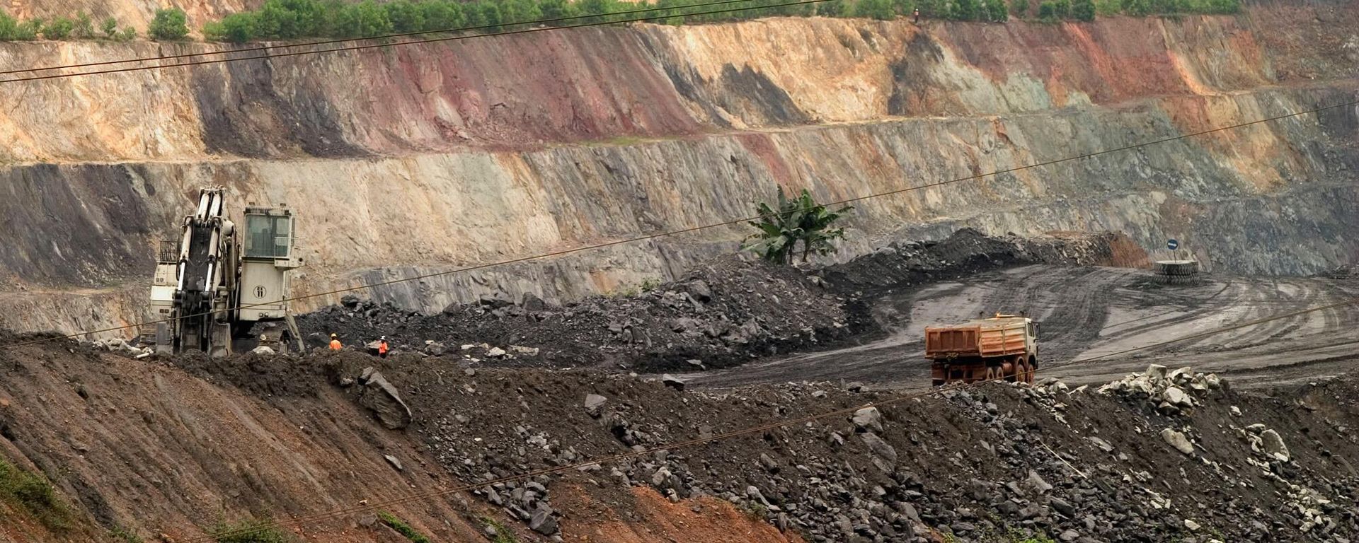 A view of the company Bogoso Gold Limited, open cast gold mine near the town of Prestea, Ghana, Sept. 27, 2005. - Sputnik International, 1920, 25.10.2026