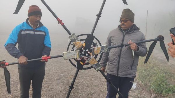 On 28.11.2022 at 11:05 PM, alert BSF troops shot down Hexacopter (Chinese drone) entering from Pakistan to Indian territory near Village-Chaharpur, Distt-Amritsar(Rural), along with suspected narcotics in polythene. - Sputnik International