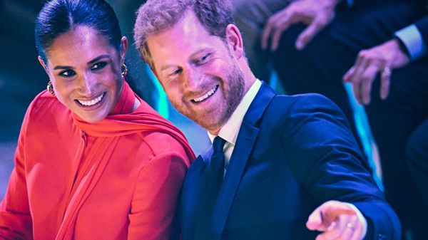 Britain's Meghan, Duchess of Sussex (L) and Britain's Prince Harry, Duke of Sussex, attend the annual One Young World Summit at Bridgewater Hall in Manchester, north-west England on September 5, 2022. - Sputnik International
