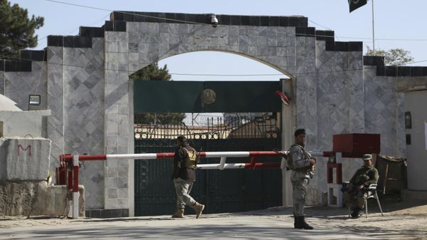 Security stands guard outside the Pakistan Embassy in Kabul, Afghanistan, Monday, Nov. 4, 2019. - Sputnik International