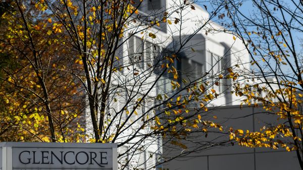 A picture taken on November 13, 2020 shows the headquarters of Swiss commodity trading giant Glencore in Baar, central Switzerland, ahead of November 29, 2020 nationwide vote on a people's initiative to impose due diligence rules on Swiss-based firms active abroad.  - Sputnik International