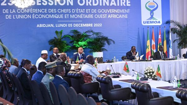 A general view of the plenary session of the West African Economic and Monetary Union (UEMOA) summit at the Sofitel Ivoire hotel in Abidjan on December 05, 2022. - Sputnik International