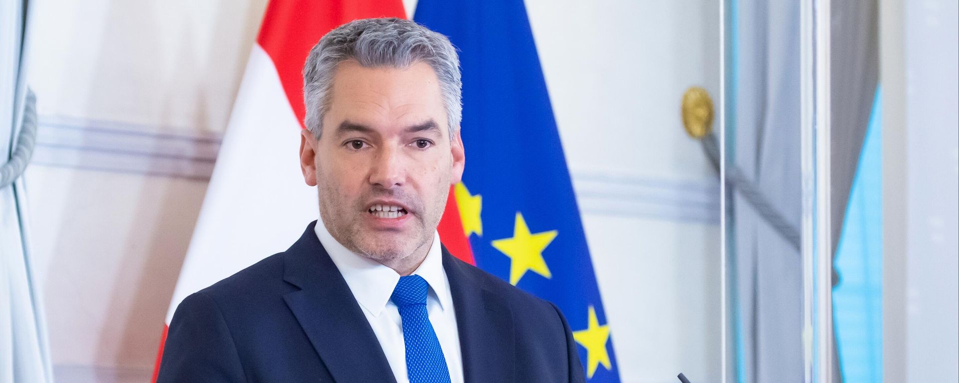 Austrian new Chancellor Karl Nehammer attends a news conference in Vienna, Austria. Austrian new Chancellor Karl Nehammer attends a news conference in Vienna, Austria. - Sputnik International, 1920, 11.08.2024