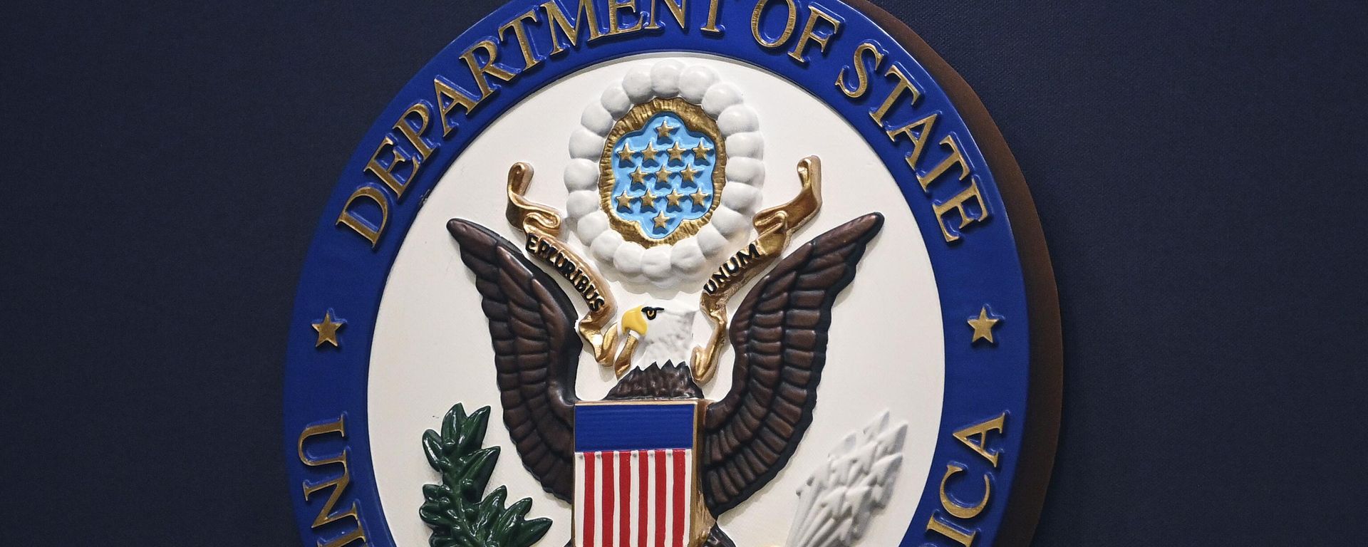 The State Department seal is seen on the briefing room lectern ahead of a briefing by State Department spokesperson Ned Price at the State Department in Washington, Monday, Janu 31, 2022. The State Department seal is seen on the briefing room lectern ahead of a briefing by State Department spokesperson Ned Price at the State Department in Washington, Monday, Janu 31, 2022. - Sputnik International, 1920, 15.10.2023