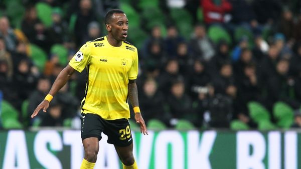 FC Anji player Ondua Gael (left) and FC Krasnodar player Magomed-Shapi Suleimanov in the 21st round match of the Russian Football Championship among Premier League clubs between the teams of FC Krasnodar (Krasnodar) and FC Anji ( Makhachkala). - Sputnik International